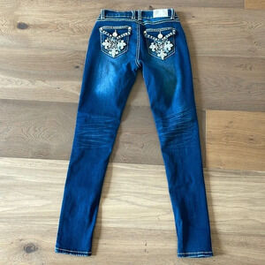 Sexy Couture Embellish Jeans Size 7